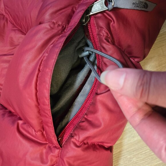 The North Face Girl's Size Large Down Maroon Gray Series 600 - Picture 8 of 10
